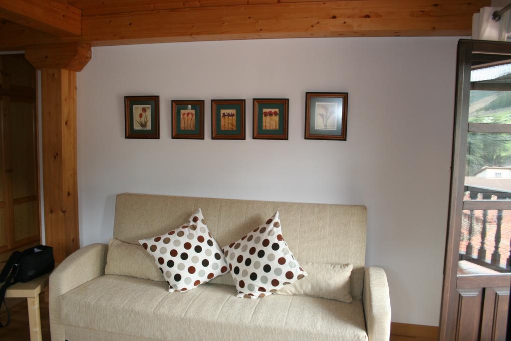 Apartamentos Casa De La Abuela Potes Exteriör bild